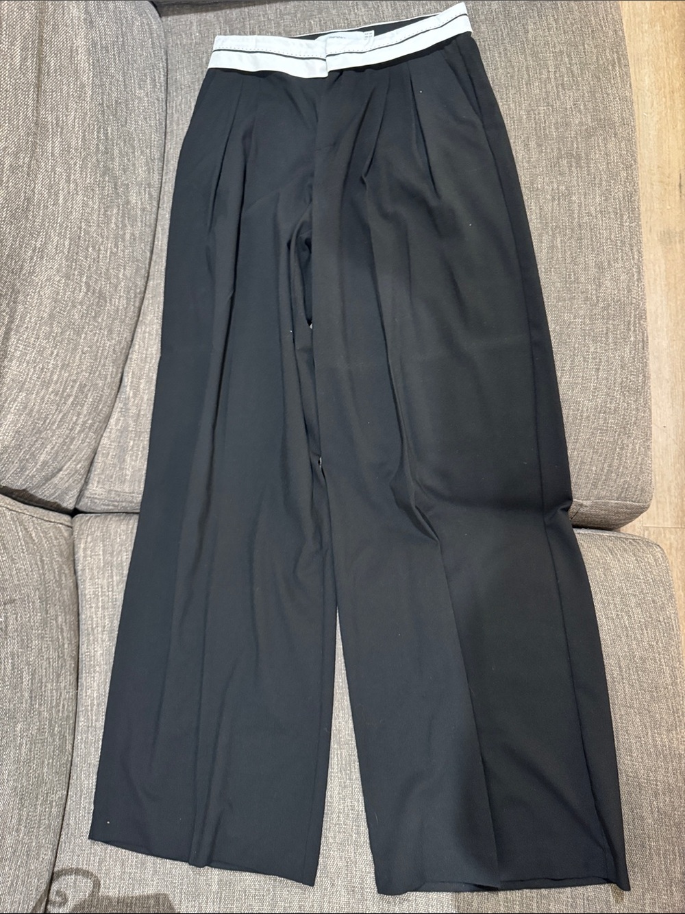Bershka Black Wide-Leg Trousers with White Contrast Waistband